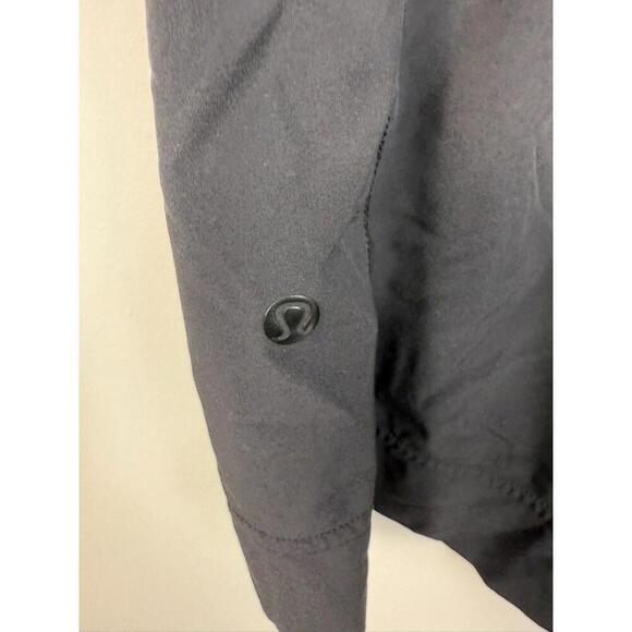 Lululemon T.H.E. Short Size Small Linerless 11” Inseam Gray Black Gym Athletic - Picture 3 of 6